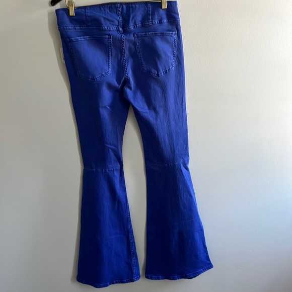 Free People Penny Pull on Flare Jeans Size 30 NWT - Picture 6 of 16